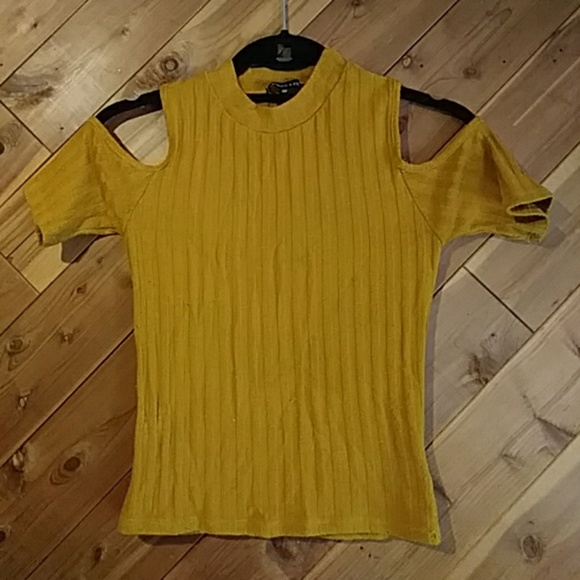 Open-Shoulder Cutout Ribbed Top - Picture 1 of 2